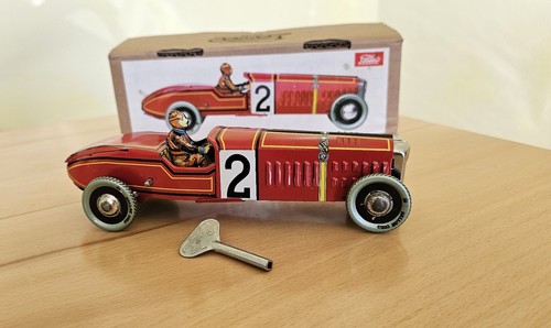 Sehr schöner rennwagen paya - sehr,
